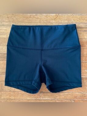 SOLD* New YOGALICIOUS LUX High Rise Dark Teal 3 Inch Inseam Yoga Shorts S